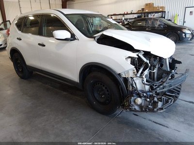KNMAT2MV5HP****** 2017 Nissan Rogue