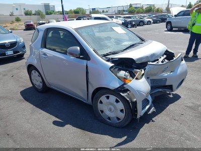 JTNJJXB04DJ****** 2013 Scion iQ
