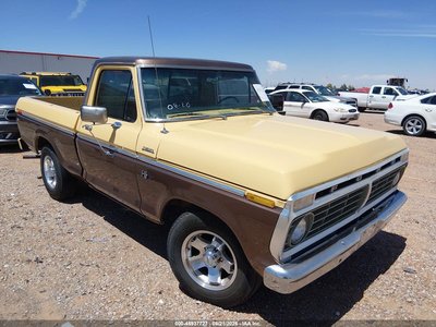 F15YRV6**** 1975 Ford Na