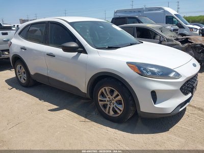 1FMCU0F66NU****** 2022 Ford Escape