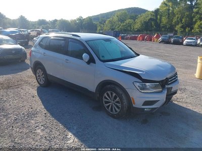 3VV0B7AX9JM****** 2018 Volkswagen Tiguan