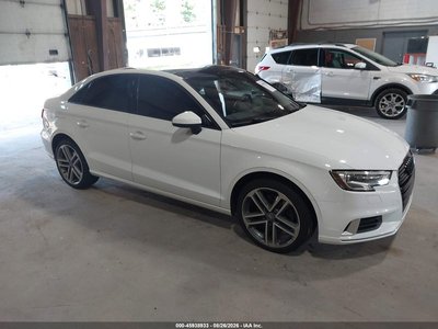 WAUB8GFF8J1****** 2018 Audi A3