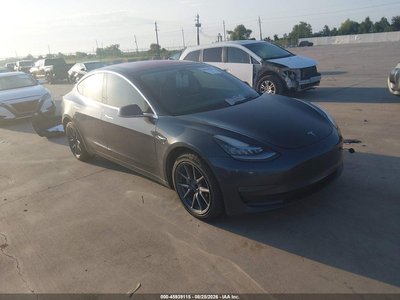 5YJ3E1EA3JF****** 2018 Tesla Model 3