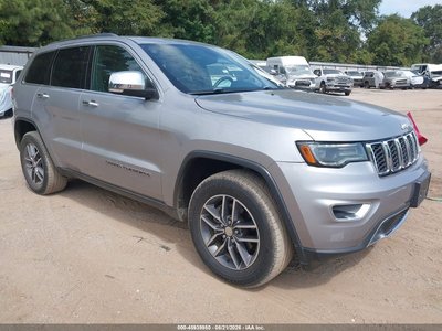 1C4RJEBG2HC****** 2017 Jeep Grand Cherokee