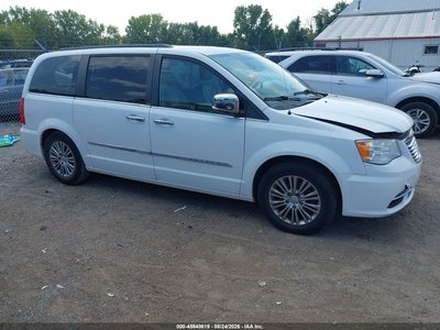 2014 Chrysler Town & Country