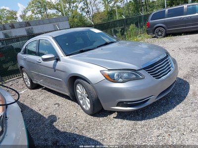 2013 Chrysler 200