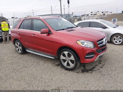 4JGDA5HB2GA****** 2016 Mercedes-Benz GLE-Class