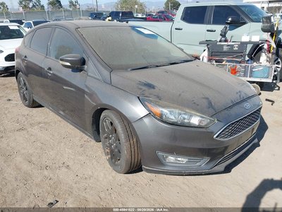 1FADP3K26FL****** 2015 Ford Focus