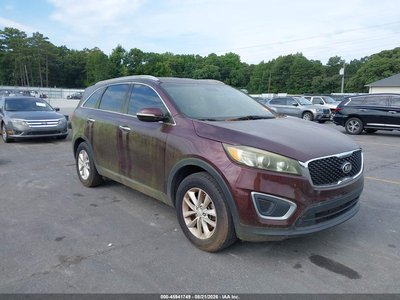 5XYPG4A30GG****** 2016 Kia Sorento