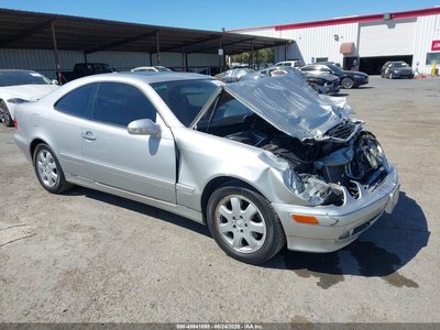 WDBLJ65G6YF****** 2000 Mercedes-Benz Clk 320