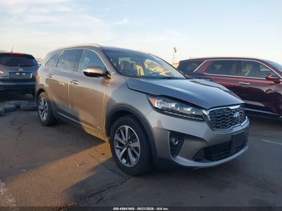 5XYPHDA52KG****** 2019 Kia Sorento