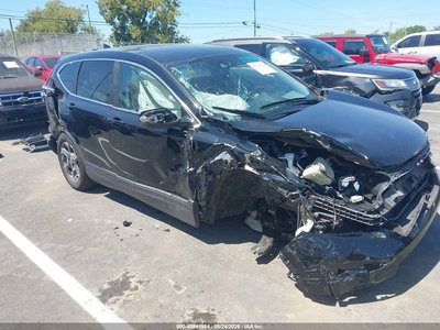 7FARW1H87JE****** 2018 Honda CR-V