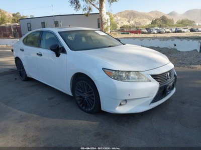 JTHBK1GG2F2****** 2015 Lexus ES