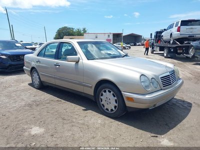 WDBJF55F2VA****** 1997 Mercedes-Benz E 320