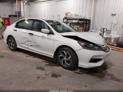 1HGCR2F39HA****** 2017 Honda Accord