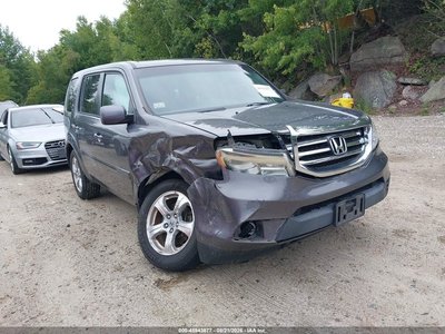 5FNYF4H51FB****** 2015 Honda Pilot