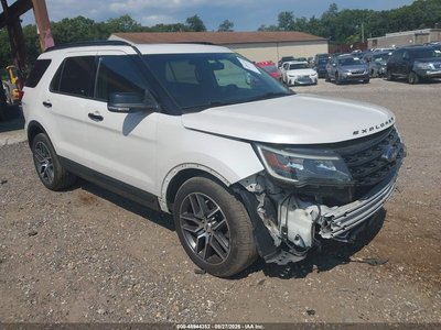 1FM5K8GT2GG****** 2016 Ford Explorer