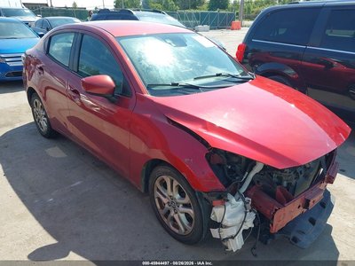 3MYDLBYV2JY****** 2018 Toyota Yaris