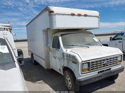 1FDKE37G2KH****** 1989 Ford E-350