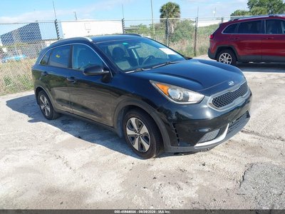 KNDCB3LC5H5****** 2017 Kia Niro