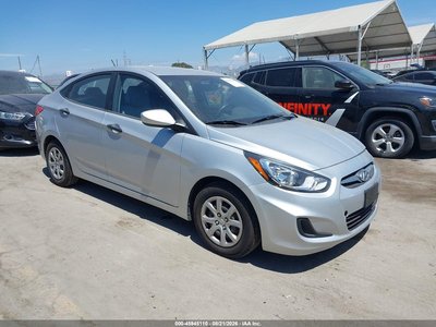 KMHCT4AE2CU****** 2012 Hyundai Accent