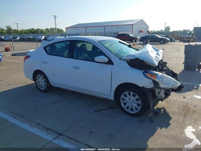 3N1CN7AP8HK****** 2017 Nissan Versa