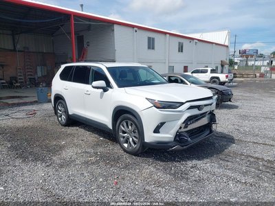 5TDAAAB52RS****** 2024 Toyota Grand Highlander