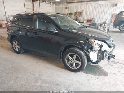 2T3BFREV8FW****** 2015 Toyota RAV4