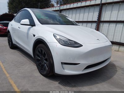 7SAYGDEE5NA****** 2022 Tesla Model Y