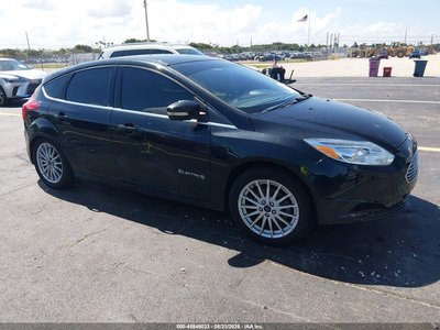 1FADP3R48DL****** 2013 Ford Focus
