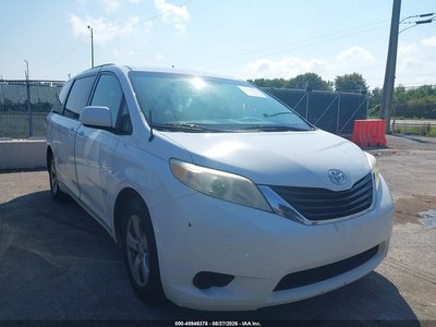 5TDKK3DC9DS****** 2013 Toyota Sienna