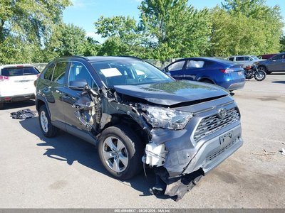 2T3P1RFV1KC****** 2019 Toyota RAV4