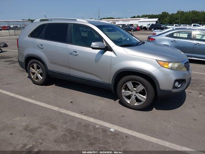 5XYKU3A61DG****** 2013 Kia Sorento