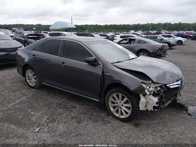 2014 Toyota Camry Hybrid
