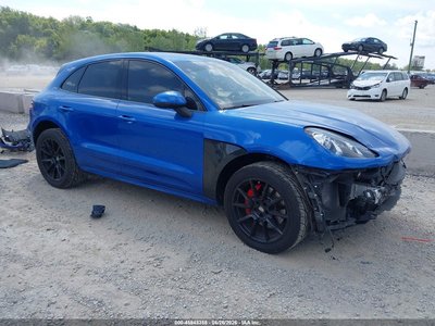 WP1AF2A53FL****** 2015 Porsche Macan