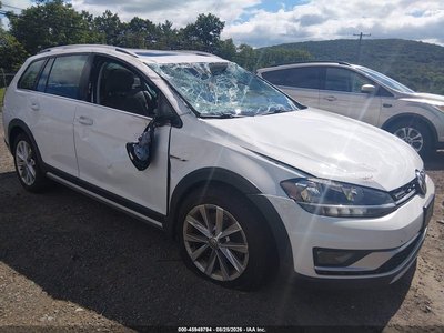 3VWM17AUXKM****** 2019 Volkswagen Golf Alltrack