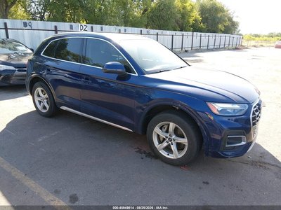 WA1AAAFY9M2****** 2021 Audi Q5