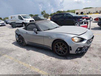 JC1NFAEK2H0****** 2017 Fiat 124 Spider