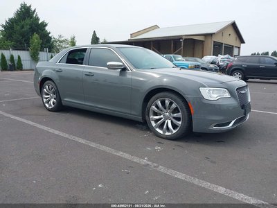 2019 Chrysler 300