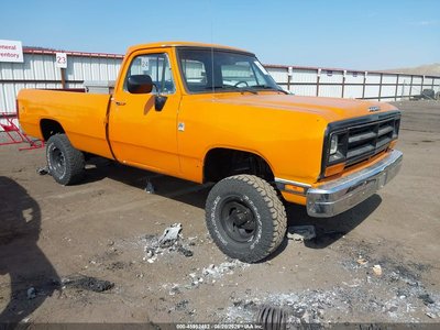 1B7HW14W0JS****** 1988 Dodge W-Series