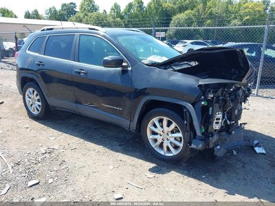 1C4PJMDS9HW****** 2017 Jeep Cherokee