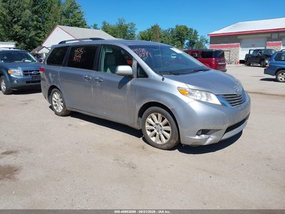 5TDDK3DCXDS****** 2013 Toyota Sienna
