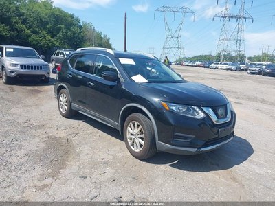 KNMAT2MV7HP****** 2017 Nissan Rogue