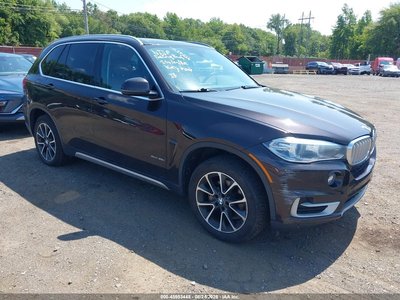 5UXKR0C50G0****** 2016 BMW X5