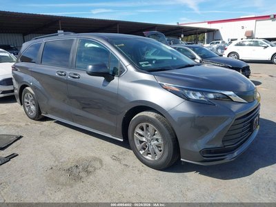 5TDKRKEC9SS****** 2025 Toyota Sienna Hybrid