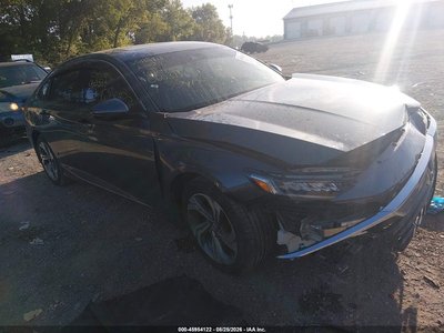 1HGCV1F51JA****** 2018 Honda Accord