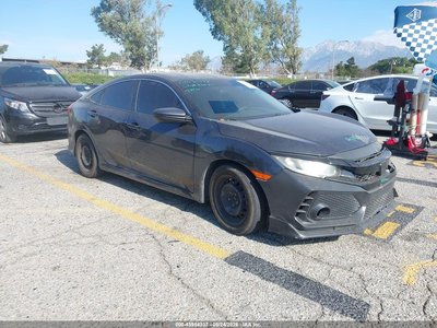 2HGFC2F5XJH****** 2018 Honda Civic