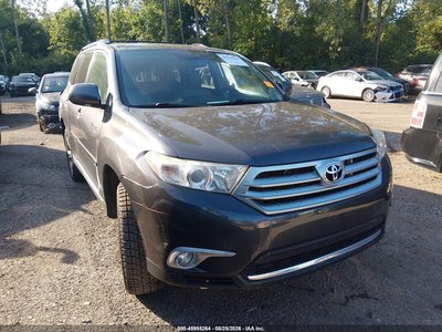 5TDDK3EH2DS****** 2013 Toyota Highlander