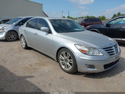 KMHGC46F49U****** 2009 Hyundai Genesis