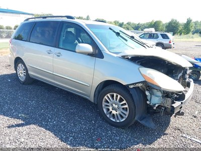 5TDYK4CC8AS****** 2010 Toyota Sienna